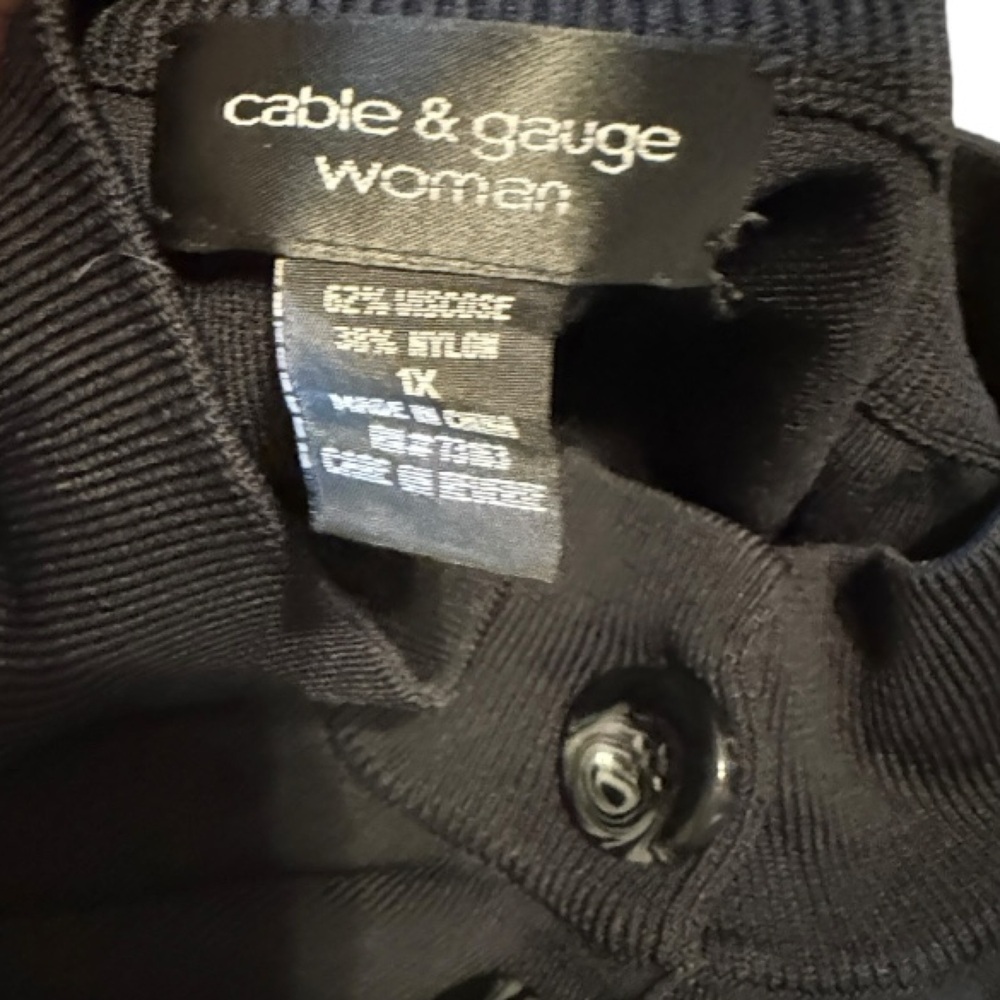 Cable & Gauge Woman Black Cardigan Sweater - Picture 5 of 5